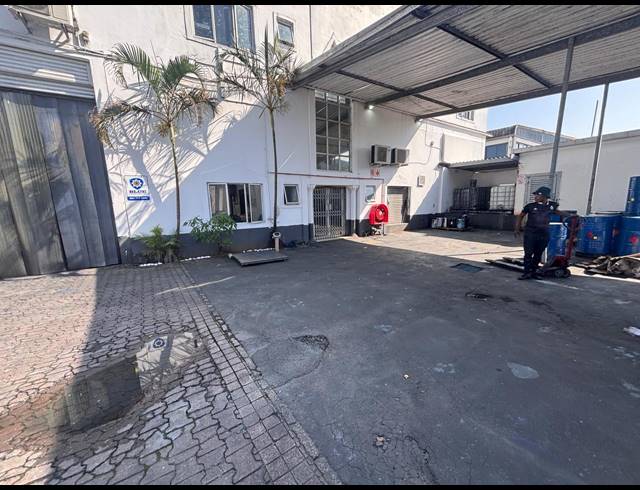 778M² WAREHOUSE TO LET IN SPRINGFIELD